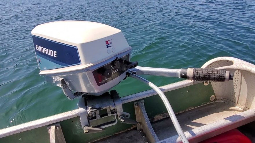 Picture of: Evinrude hp Outboard Motor Lake Test