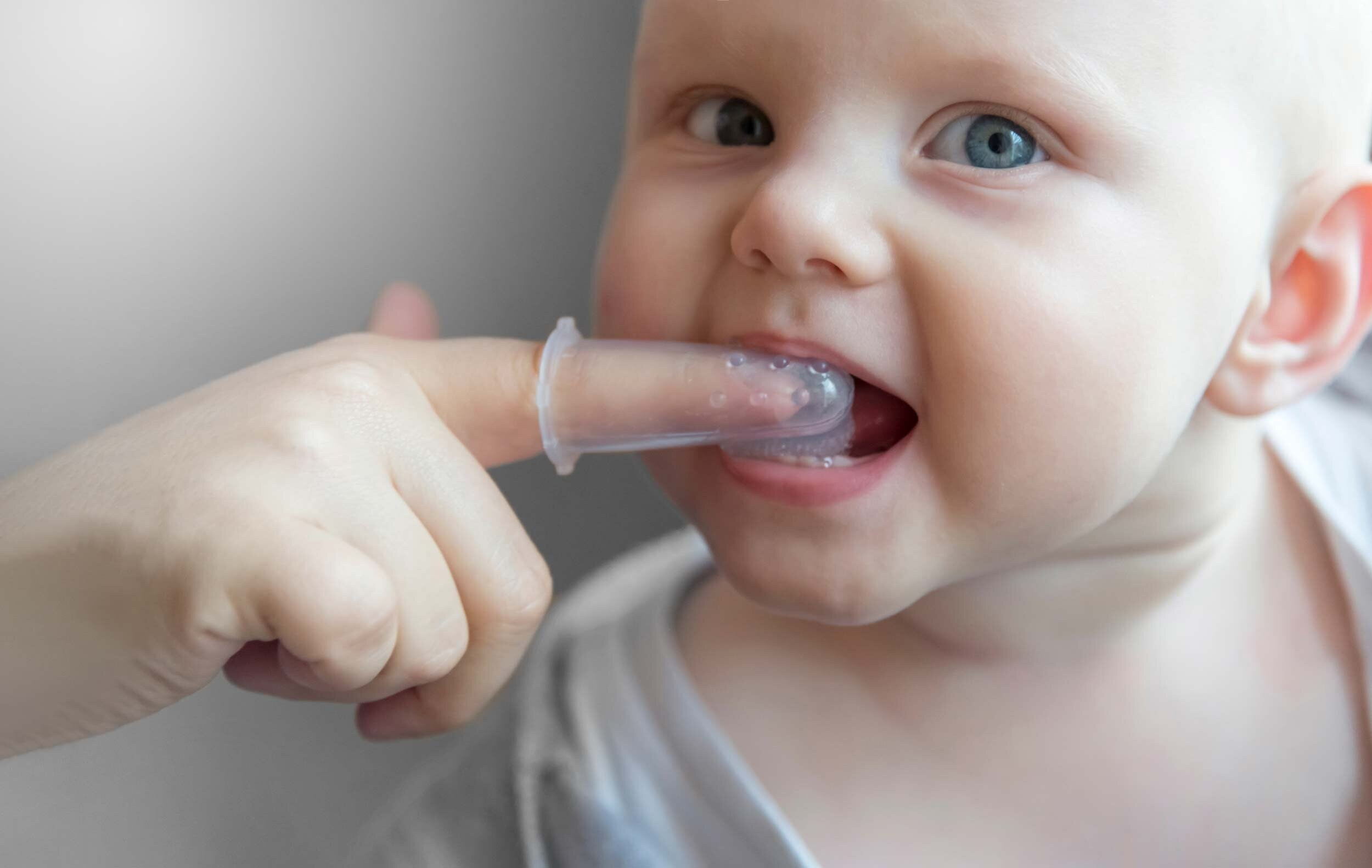Picture of: Oral health in a teething baby: Everything you need to know