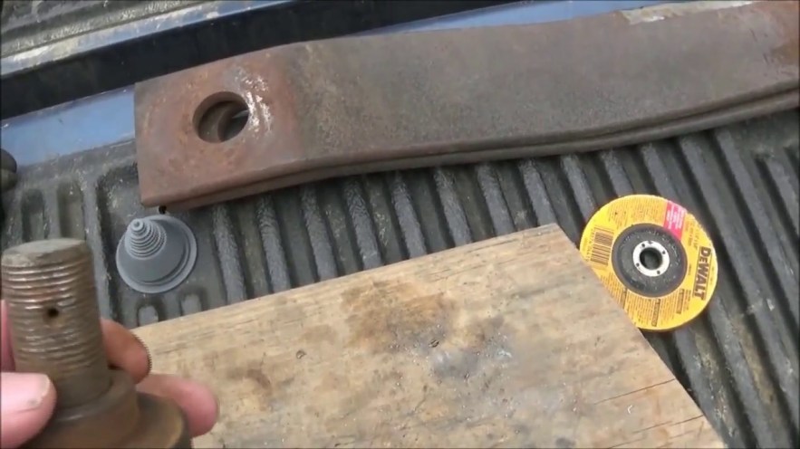 Picture of: Sharpening The Brush Hog Blades.