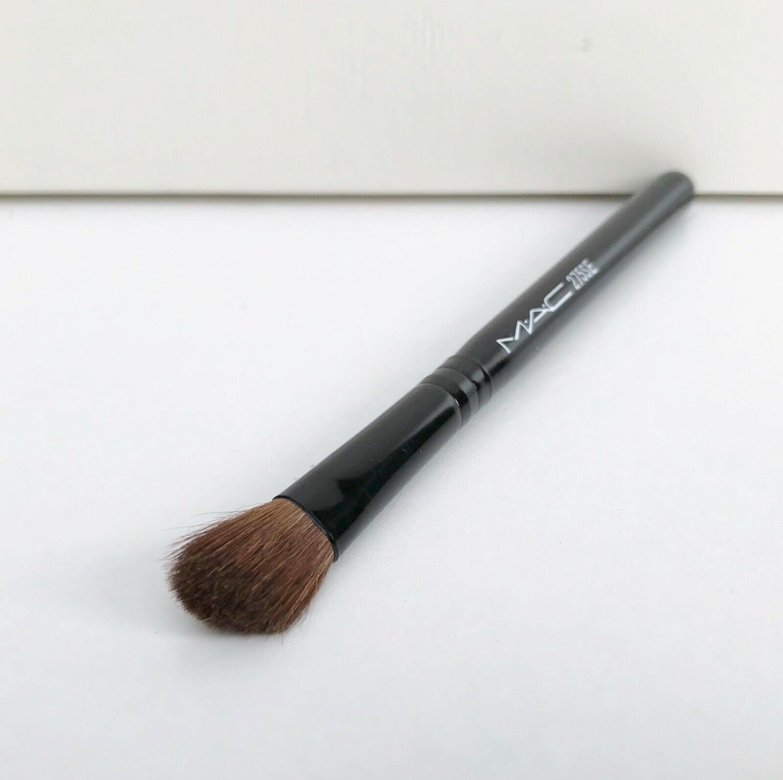 x MAC SE Medium Angled Shading Brush, Travel Size, Brand New!